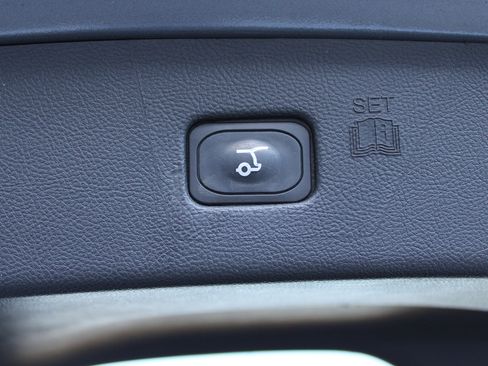 Used 2024 Ford Edge ST-Line image 17