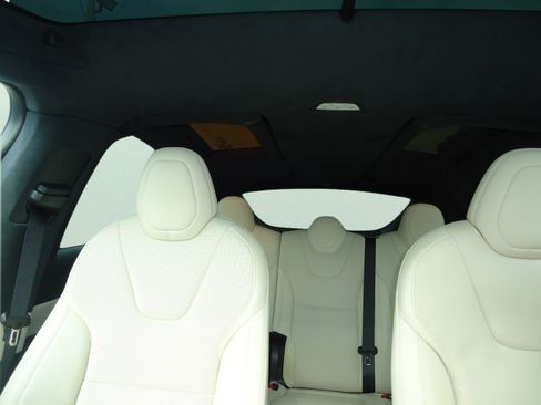 Used 2023 Tesla Model X AWD/4WD image 28