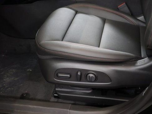 New 2026 Chevrolet Trax RS w/ Sunroof Package image 13