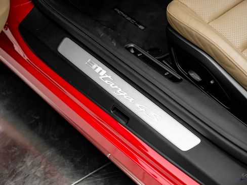 Used 2021 Porsche 911 Targa 4S Heritage Design image 48