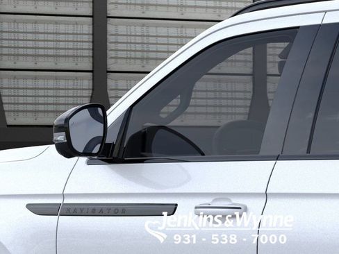 New 2026 Lincoln Navigator Reserve AWD/4WD image 20