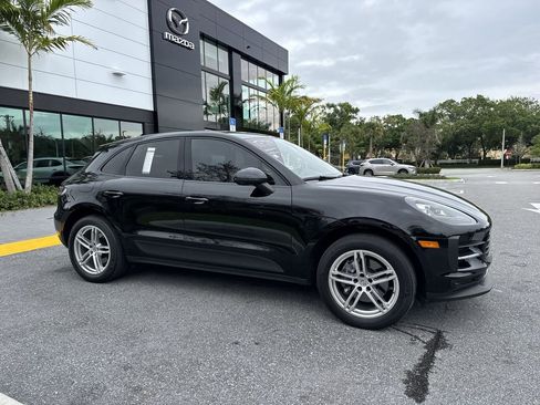 Used 2021 Porsche Macan image 7