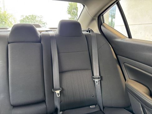 Used 2025 Nissan Altima 2.5 SV FWD image 37