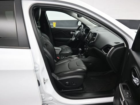Used 2022 Jeep Cherokee Limited w/ Elite Package AWD/4WD image 44