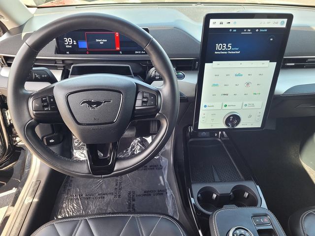 Used 2023 Ford Mustang Mach-E Select RWD image 9