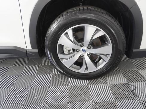 Certified 2025 Subaru Ascent Premium AWD/4WD image 15
