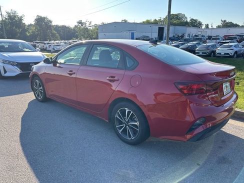 Used 2024 Kia Forte LXS FWD image 4