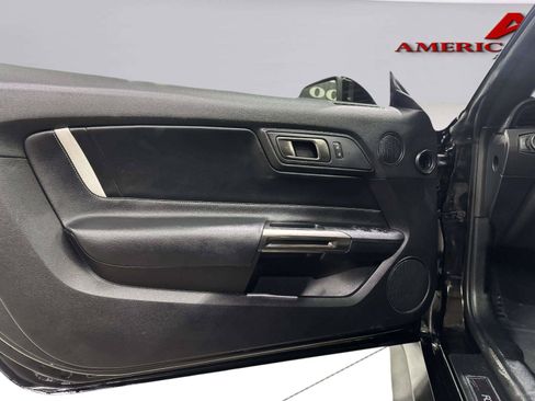 Used 2022 Ford Mustang Shelby GT500 w/ Technology Package RWD image 21