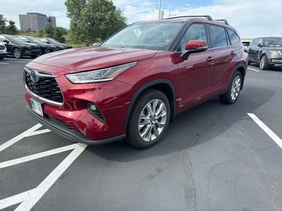 Used 2021 Toyota Highlander Limited