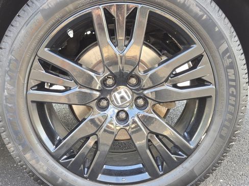 Used 2022 Honda Pilot Black Edition image 19