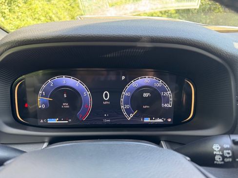 New 2025 Jeep Wagoneer L Series II w/ Premium Group I image 25