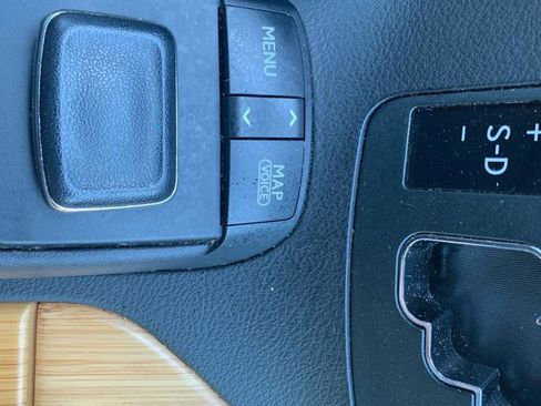 Used 2015 Lexus RX 450h AWD image 15
