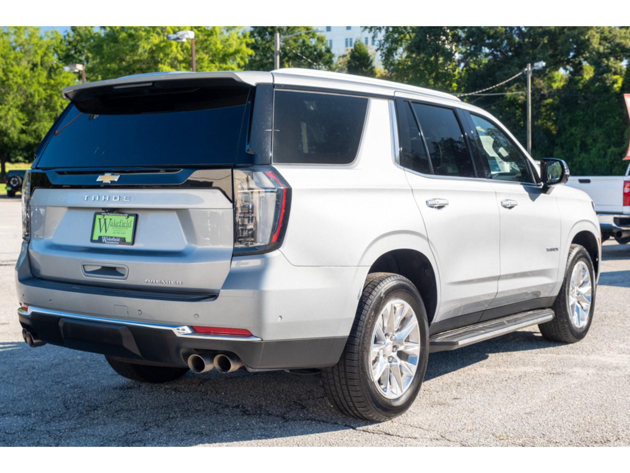 Used 2025 Chevrolet Tahoe Premier AWD/4WD image 8