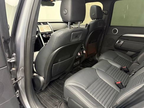 Used 2023 Land Rover Discovery S R-Dynamic AWD/4WD image 29
