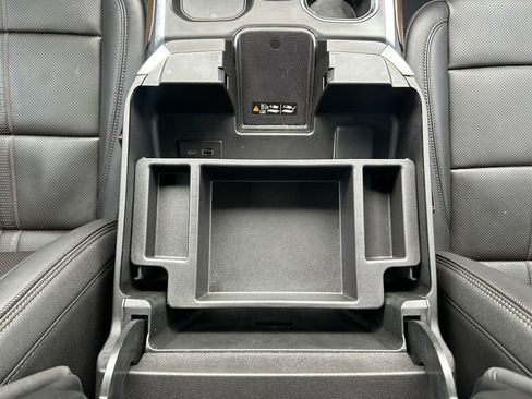 Used 2025 Chevrolet Silverado 1500 High Country image 22