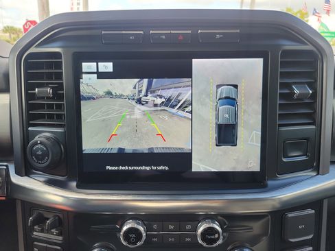 Used 2022 Ford F150 Lariat image 11