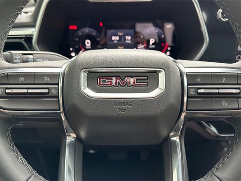 New 2025 GMC Canyon Elevation w/ Convenience Package image 21