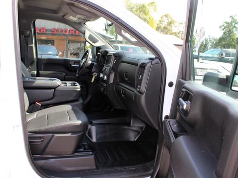 Used 2023 GMC Sierra 2500 Pro w/ Convenience Package AWD/4WD image 12