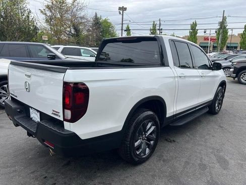 Used 2023 Honda Ridgeline Sport image 6