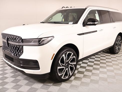 New 2026 Lincoln Navigator L Black Label image 12