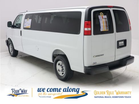 Used 2025 Chevrolet Express 3500 LS RWD image 6