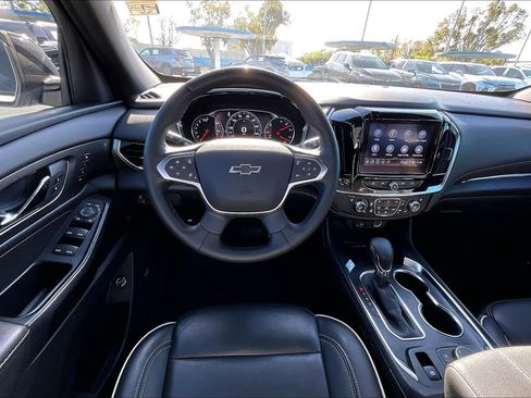 Used 2023 Chevrolet Traverse Premier w/ Redline Edition FWD image 14