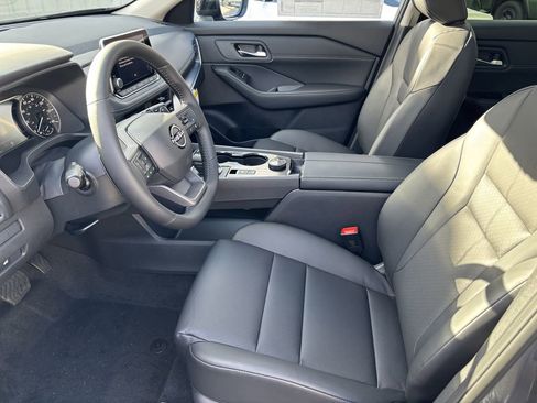 New 2026 Nissan Rogue SV AWD/4WD image 12