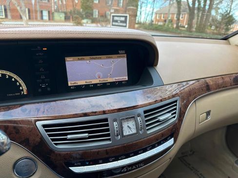 Used 2009 Mercedes-Benz S 550 4MATIC image 26