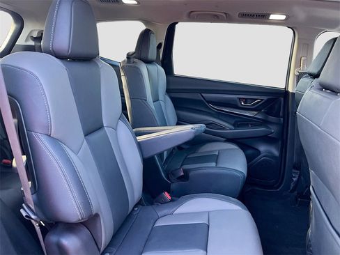 Used 2022 Subaru Ascent Onyx Edition image 30