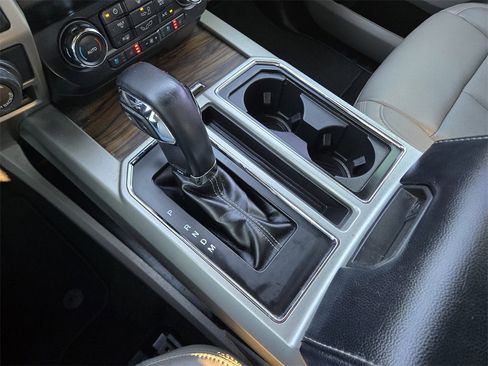 Used 2019 Ford F150 Lariat w/ Equipment Group 501A Mid image 25