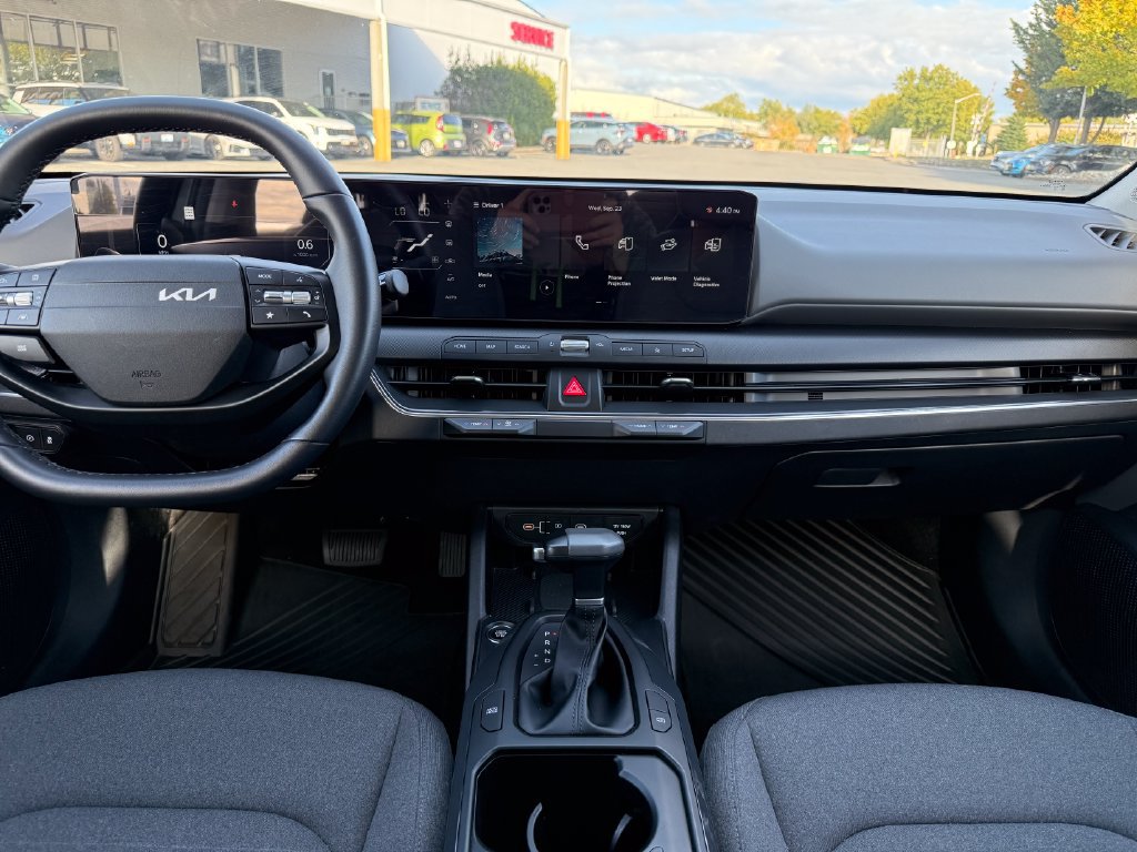 Certified 2025 Kia K4 EX FWD image 22