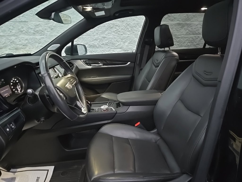 Certified 2024 Cadillac XT6 Premium Luxury AWD/4WD image 18