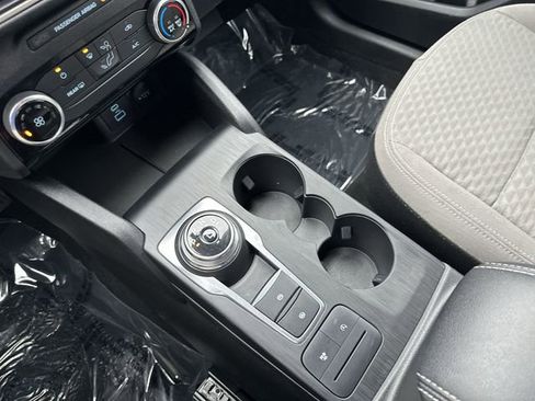 Used 2022 Ford Escape SE image 22