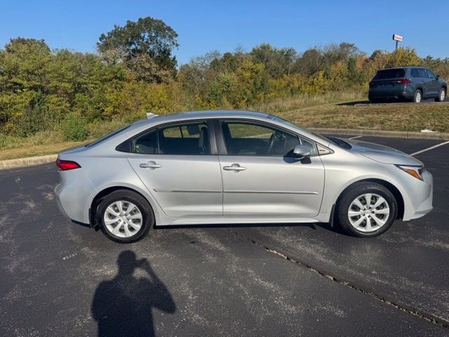Certified 2024 Toyota Corolla LE FWD image 2