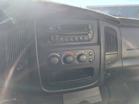 Used 2005 Dodge Ram 1500 Truck SLT w/ Quad Cab Big Horn Value Group image 6