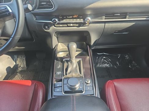 Used 2025 MAZDA CX-30 AWD 2.5 S w/ Preferred Package image 12