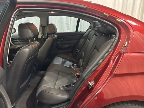 Used 2011 BMW 328i xDrive Sedan image 11