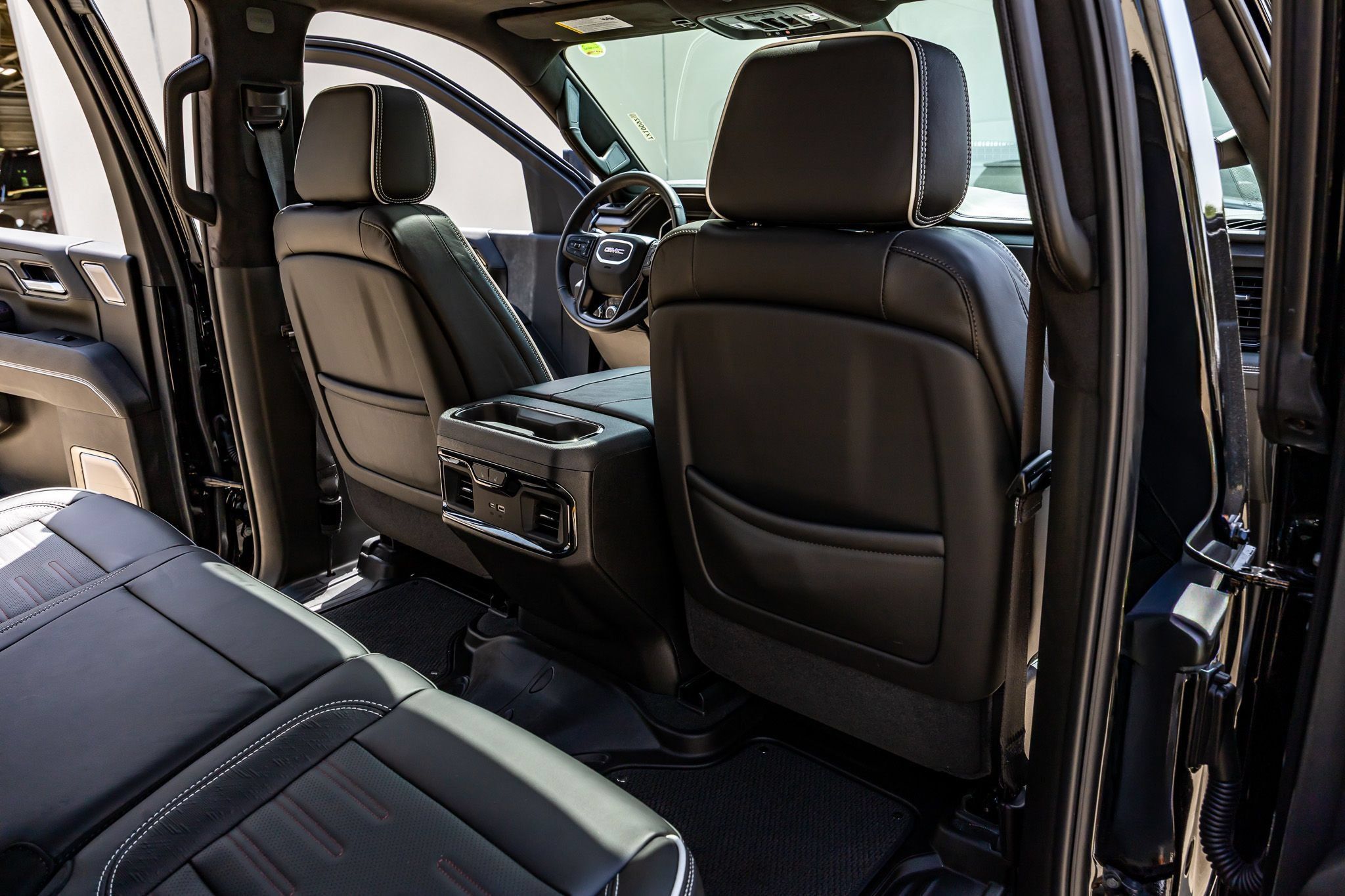 Used 2026 GMC Sierra 2500 AT4X AWD/4WD image 32