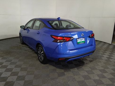 Used 2021 Nissan Versa SV image 5