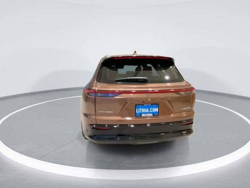 Certified 2025 Toyota Crown Signia Limited image 7