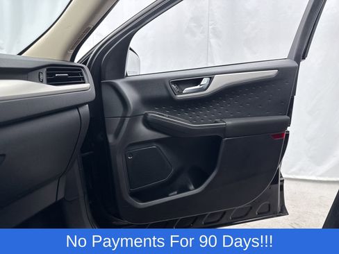 Used 2020 Ford Escape SE image 22