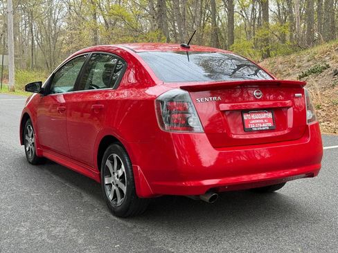 Used 2012 Nissan Sentra 2.0 SR w/ Special Edition Pkg FWD image 9