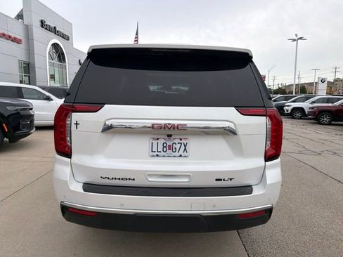 Used 2023 GMC Yukon XL SLT w/ SLT Premium Package AWD/4WD image 6