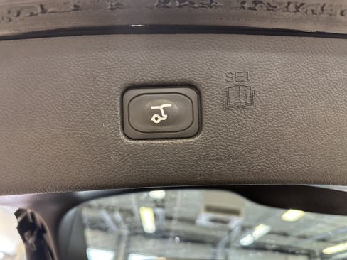 Used 2024 Ford Edge SEL w/ Convenience Package image 30