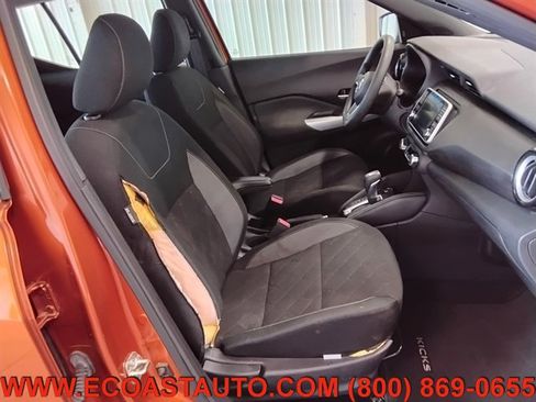 Used 2020 Nissan Kicks SV image 14