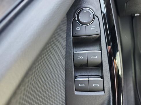 Certified 2025 Chevrolet Equinox RS w/ Safety and Technology Package AWD/4WD image 20