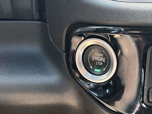 Used 2023 Chevrolet Silverado 1500 LT Trail Boss w/ LT Trail Boss Premium Package image 33