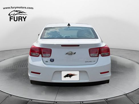 Used 2014 Chevrolet Malibu LS FWD image 4