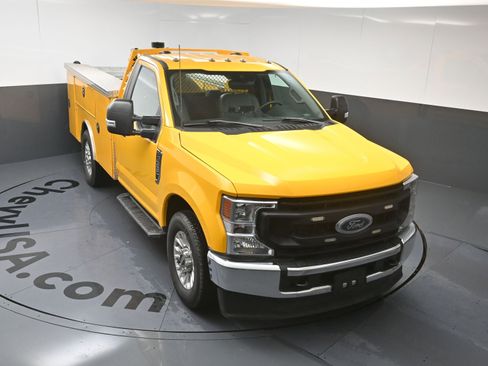 Used 2022 Ford F350 XL w/ Power Equipment Group image 36