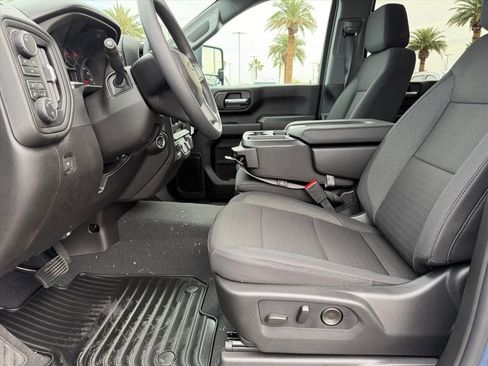 New 2026 Chevrolet Silverado 2500 Custom w/ Custom Value Package AWD/4WD image 5